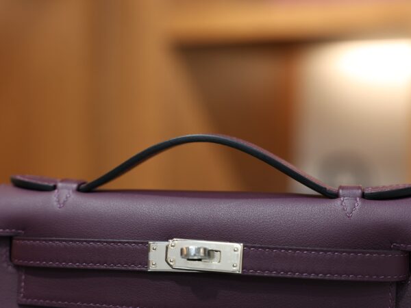 Kelly Pochette Swift Cassis PHW