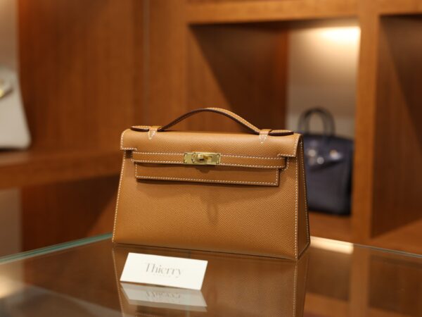 켈리 포쉐트 앱송 골드 금장 001_139A5563 Kelly Pochette Epsom Gold GHW