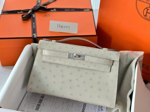 Kelly Pochette Ostrich Gris Perle PHW