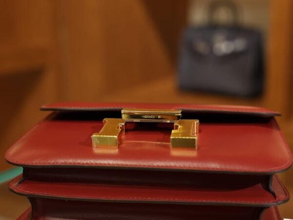 Constance 18 Box Rouge H GHW
