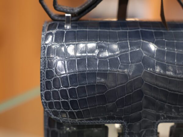 Constance 18 Shiny Alligator Bleu Tempete PHW