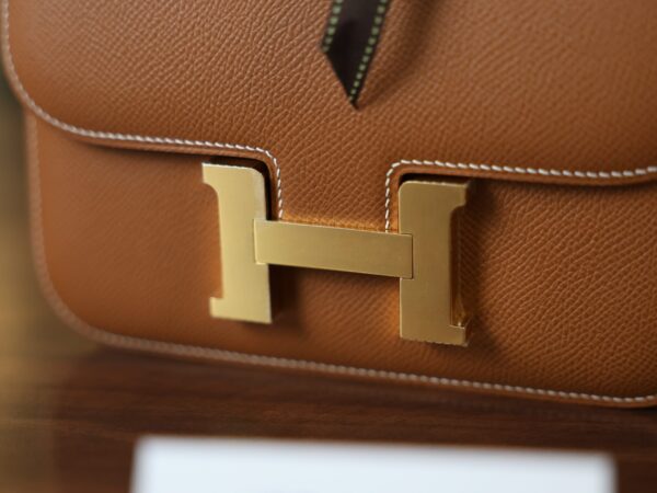 Constance 18 Epsom Gold GHW