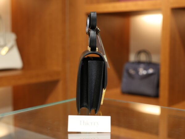Constance 18 Epsom Black GHW