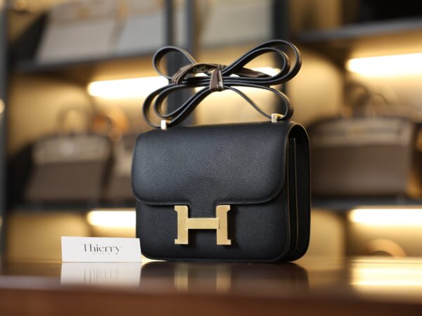 Constance 18 Epsom Black GHW