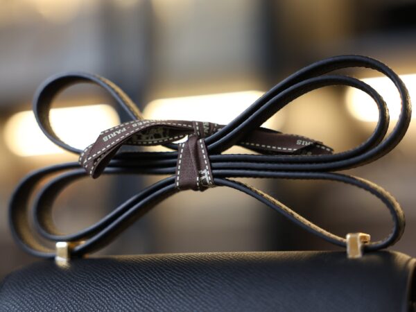 Constance 18 Epsom Black GHW