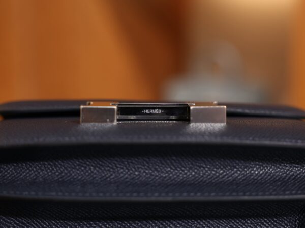 Constance 18 Epsom Bleu Nuit PHW