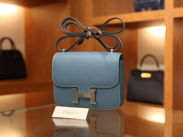 Constance 18 Epsom Bleu Jean PHW