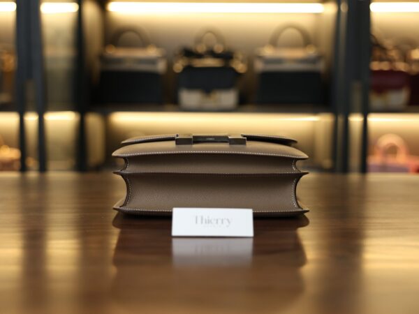 Constance 24 Epsom Etoupe PHW