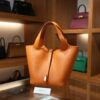 Picotin 22 Clemence Orange GHW