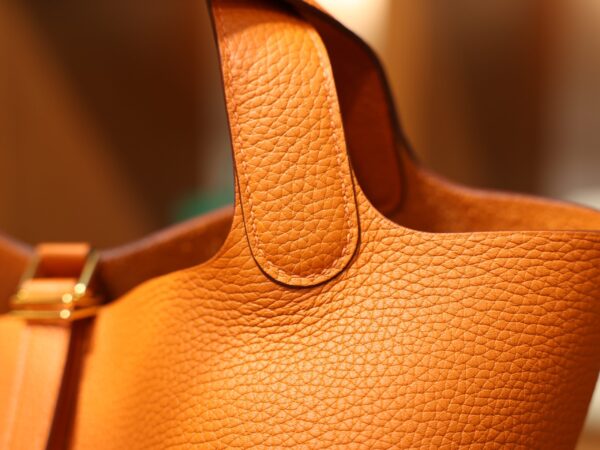 Picotin 22 Clemence Orange GHW