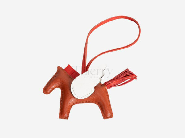 Rodeo PM charm 19