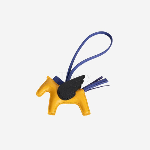 Rodeo PM charm 38