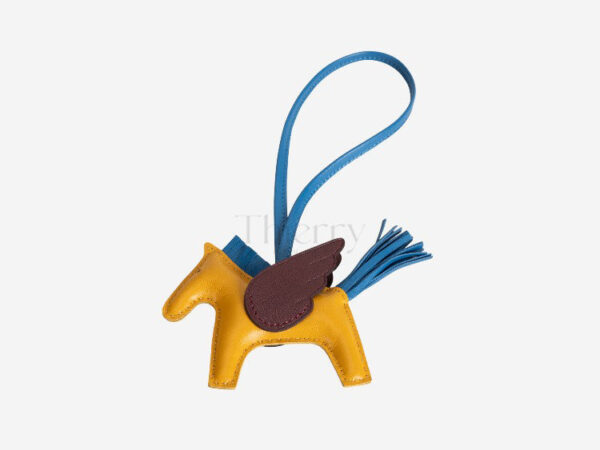 Rodeo PM charm 40