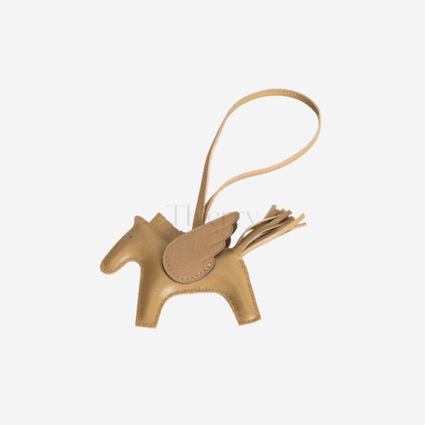 Rodeo PM charm 68
